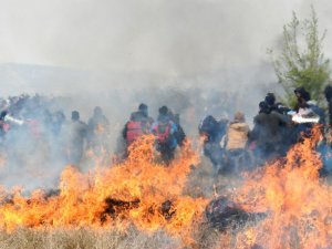 Yunanistan'da göçmenler eylem yaptı. Atina-Selanik seferleri durdu 