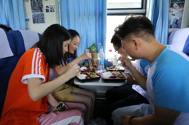 Devletten azalan evlilik oranına akılalmaz çözüm: İzdivaç treni! galerisi resim 7