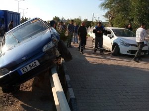 Lefkoşa'da Yakın Doğu Bulvarı'nda trafik kazası meydana geldi