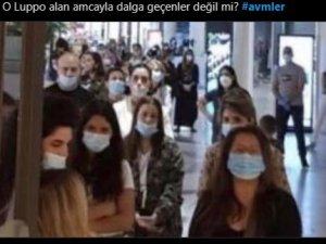 AVM girişlerindeki kuyruklar Twitter'da TT oldu