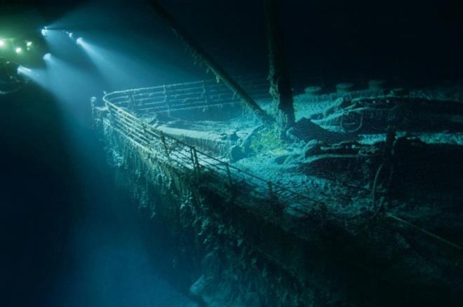 1912 yılında okyanusun karanlık sularına gömülen Titanic batarken bakın  galerisi resim 5