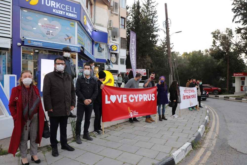 Gençler Kıbrıs’a olan sevdalarını sokaklara taşıdı galerisi resim 3