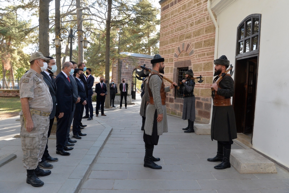 Cumhurbaşkanı Tatar Bu Akşam Yurda Dönüyor galerisi resim 6