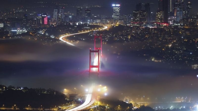 İstanbul'daki Etkiki Sis: Muhteşem Fotoğraflar Ortaya Çıktı! galerisi resim 2