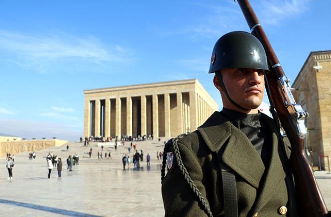 Anıtkabir'in Sessiz Koruyucuları! Kılları Bile Kıpırdamadan Bekliyo galerisi resim 11