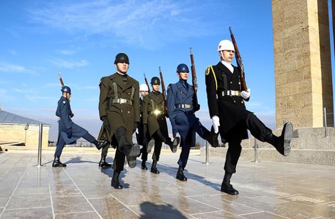 Anıtkabir'in Sessiz Koruyucuları! Kılları Bile Kıpırdamadan Bekliyo galerisi resim 12