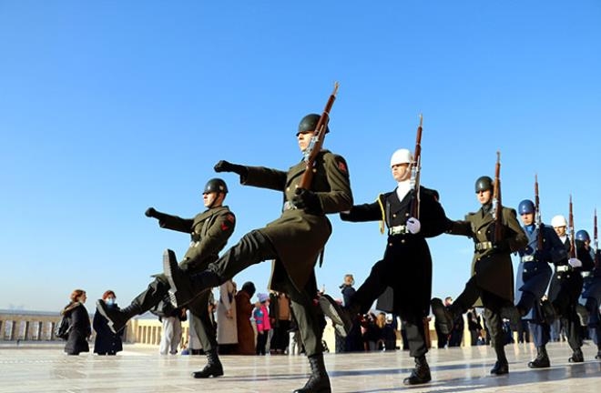 Anıtkabir'in Sessiz Koruyucuları! Kılları Bile Kıpırdamadan Bekliyo galerisi resim 6