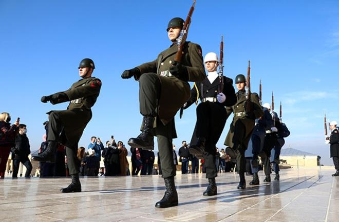 Anıtkabir'in Sessiz Koruyucuları! Kılları Bile Kıpırdamadan Bekliyo galerisi resim 7