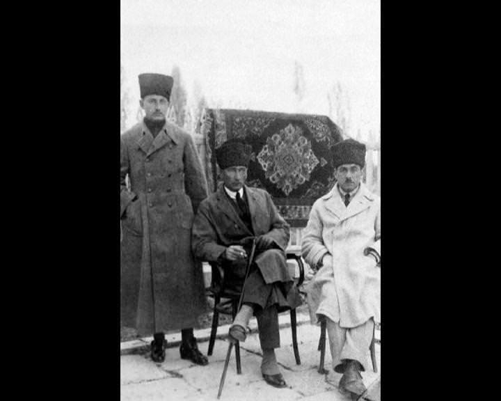 Atatürk'ün bu fotoğraflarını belkide hiç görmediniz... galerisi resim 112