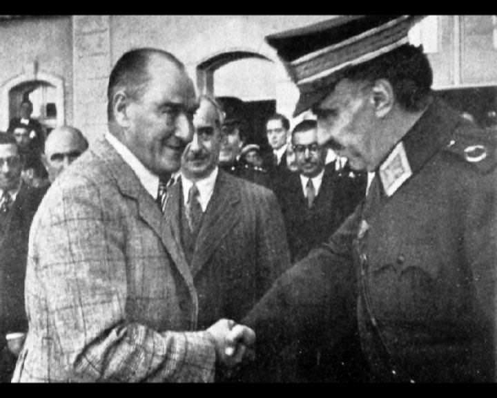 Atatürk'ün bu fotoğraflarını belkide hiç görmediniz... galerisi resim 149