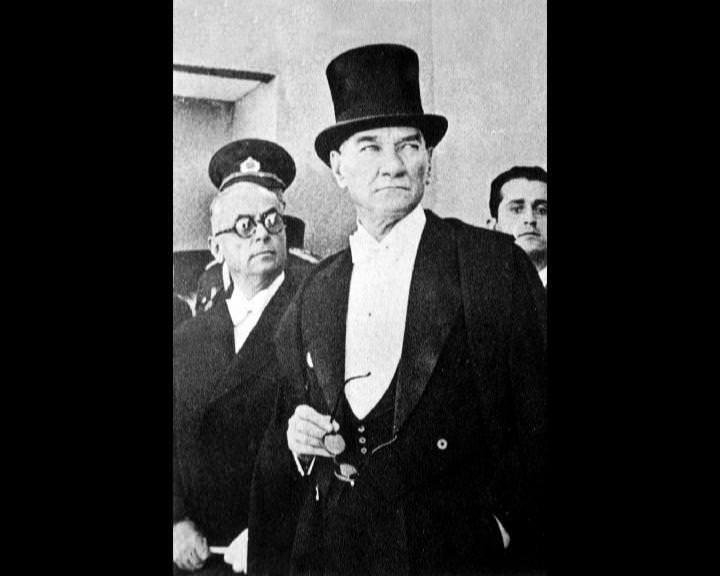 Atatürk'ün bu fotoğraflarını belkide hiç görmediniz... galerisi resim 155