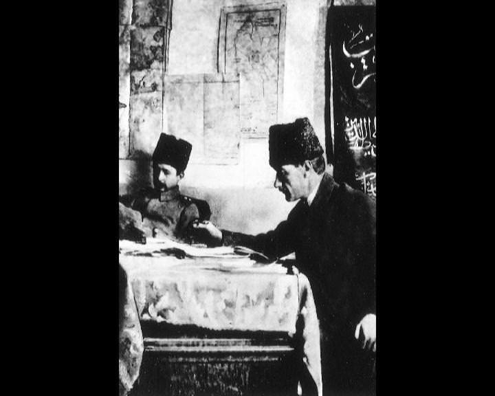 Atatürk'ün bu fotoğraflarını belkide hiç görmediniz... galerisi resim 79