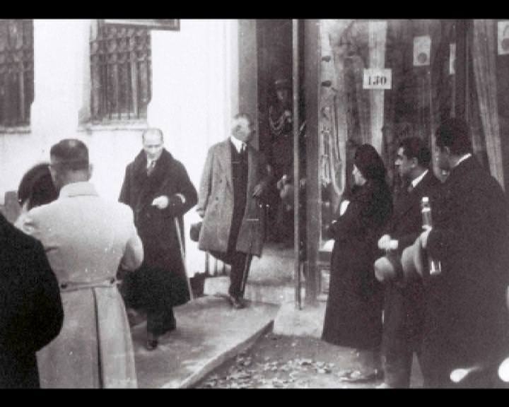 Atatürk'ün bu fotoğraflarını belkide hiç görmediniz... galerisi resim 83