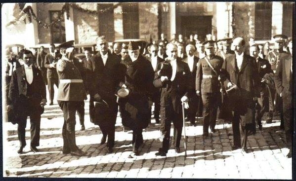 Atatürk'ün ilk kez yayınlanan fotoğrafları galerisi resim 25