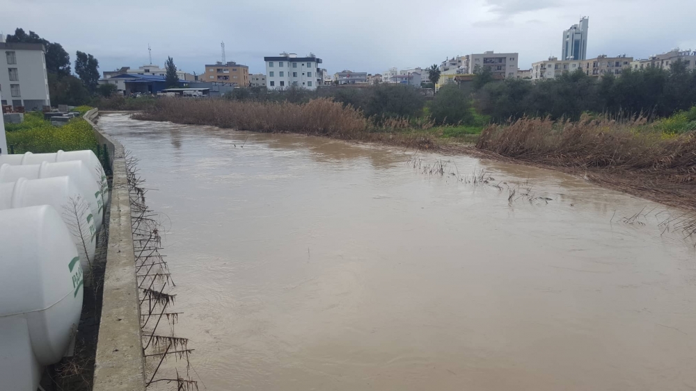 Kanlı Dere korkuttu !.. galerisi resim 15