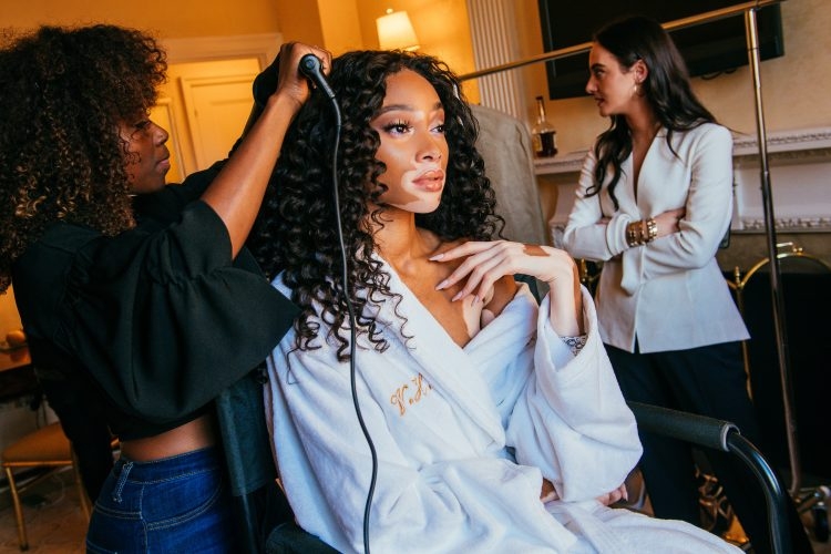 Kalıpları Yıkan Model Winnie Harlow galerisi resim 7