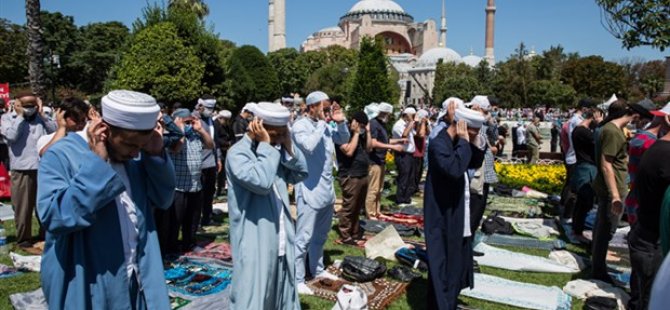 Dünya Ayasofya’nın ibadete açılmasını böyle gördü: Atatürk’ün seküler mirasına tehdit