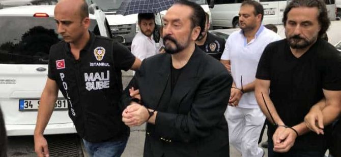 Hakimin kriminal raporları sorduğu Adnan Oktar: Allah yapımı değil ya…