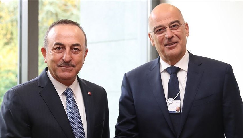 Bakan Çavuşoğlu, Yunan mevkidaşı Dendias'la telefonda görüştü