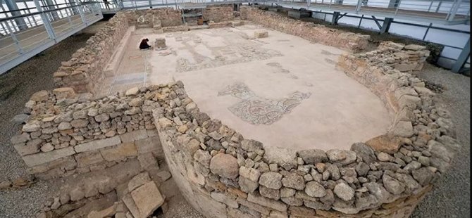 'Karadeniz'in Zeugması'ndaki mezardan 1800 yıllık 'ölü hediyeleri' çıktı