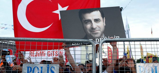 22 barodan Demirtaş açıklaması: Hukuk devleti olmanın gereği olarak derhal tahliye edilmeli