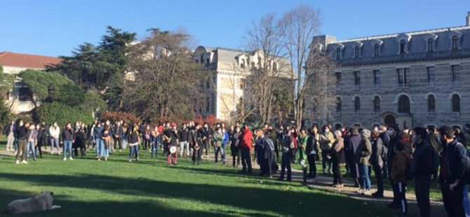 Boğaziçi Üniversitesi'nde 'rektör atama' eylemi sürüyor: Gözaltılar derhal serbest bırakılsın; kabul etmeyeceğiz ve vazgeçmeyeceğiz