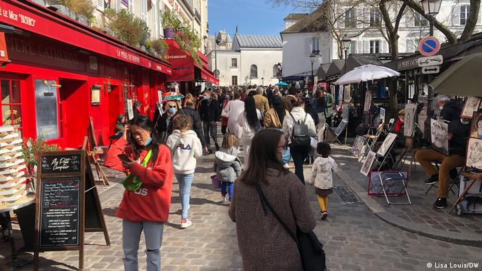 Salgının üçüncü dalgası: Fransa yine kapanıyor