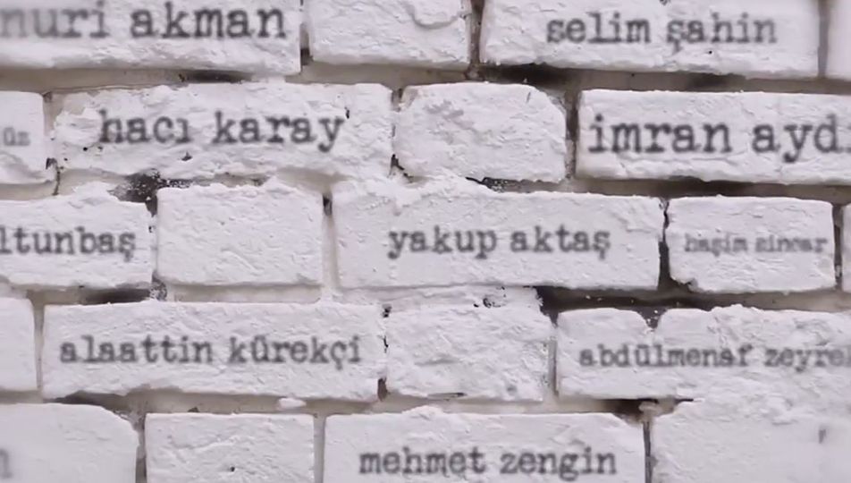 Faili meçhullere dikkat çeken video: #ÇekinTuğlayı 