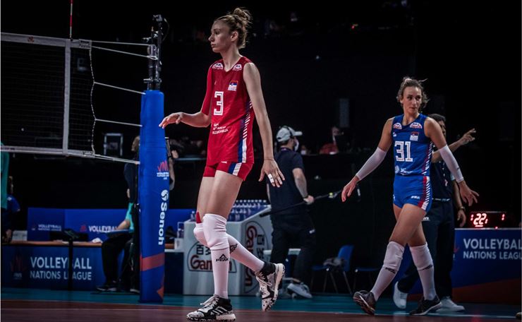 Sırp voleybolcuya Irkçı hareketten iki maç ceza