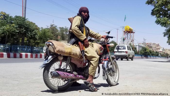 Taliban kentleri art arda ele geçiriyor