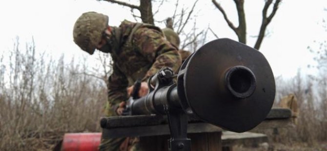 Donbas'ta ayrılıkçıların saldırısında bir Ukrayna askeri öldü