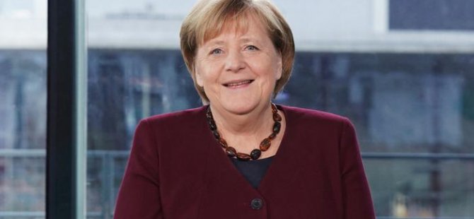 Merkel: Kitap okuyup uyuyacağım