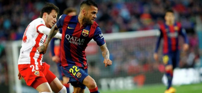 Dani Alves yeniden Barcelona'da