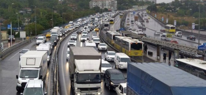 Dünyanın trafiği en yoğun şehirleri açıklandı: Türkiye ilk 3'te