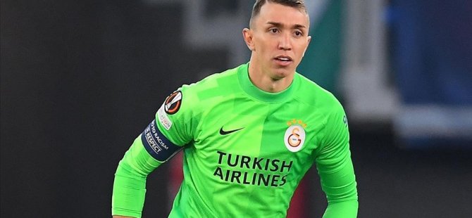 Muslera'nın Yan Bağında Yırtık, Ön Çapraz Bağında Esneme Tespit Edildi