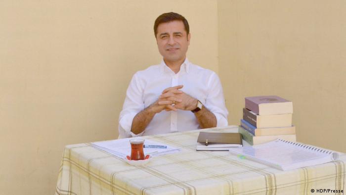 Siyaset yasağı getirilmek istenen Demirtaş’tan AYM’ye dilekçe