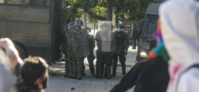 Şili’de Arıcıların Protestosuna Müdahale Eden Polisleri Arı Soktu