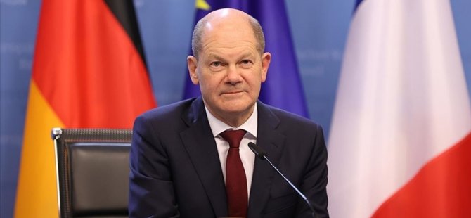 Scholz, Ukrayna Krizini Avrupa Barışı İçin Çok Ciddi Tehdit Olarak Gördüğünü Söyledi