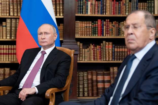 AB, Putin ve Lavrov'un ekonomik varlıklarını dondurmaya hazırlanıyor