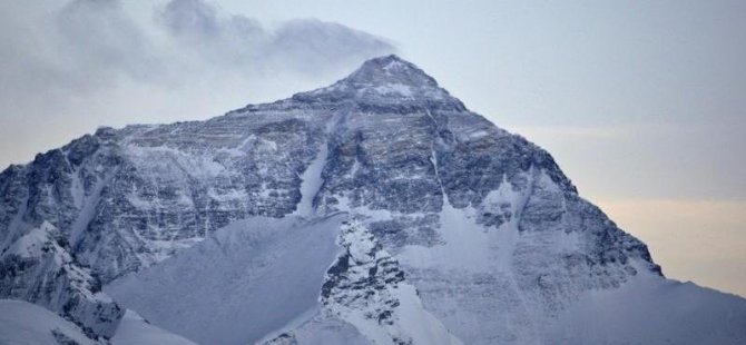 Çin’den Tepki Çeken Hamle: Everest’i Kazacaklar