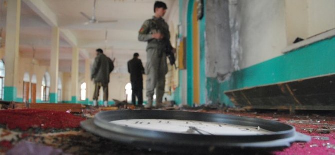 Afganistan'da Camide Düzenlenen Bombalı Saldırıda 2 Kişi Öldü, 18 Kişi Yaralandı