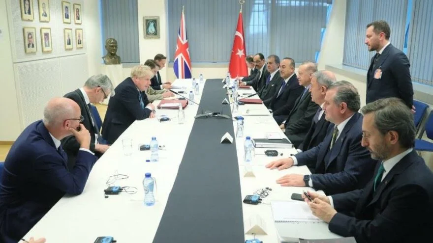 Erdoğan, İngiltere Başbakanı Johnson ile Bir Araya Geldi