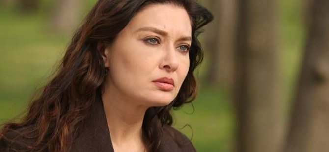 Nurgül Yeşilçay sevenlerini korkuttu! Sahnede bir anda yere düştü