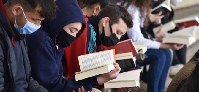 Kütüphane Haftası Etkinlikleri Kapsamında Okuma Etkinliği Düzenlendi