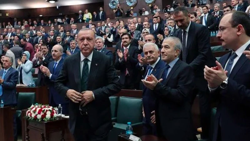 AKP seçim çalışmaları için 2 şirketle görüşüyor: “2023 seçimleri bir yol ayrımı ve kırılma noktası, tüm imkânlar zorlanacak”