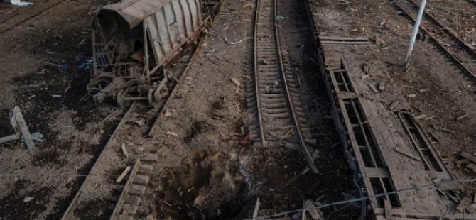 Ukrayna: Rusya 5 tren istasyonunu bombaladı