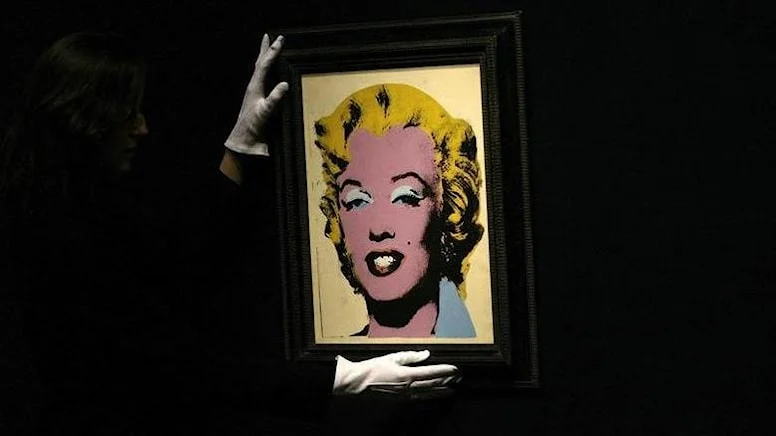 Andy Warhol’un Marilyn Monroe tablosu rekor fiyata satıldı