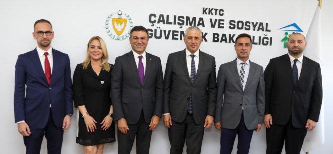 Taçoy, Kuzey Kıbrıs Turkcell Genel Müdürü Murat Küçüközdemir ve beraberindeki heyeti kabul ederek görüştü