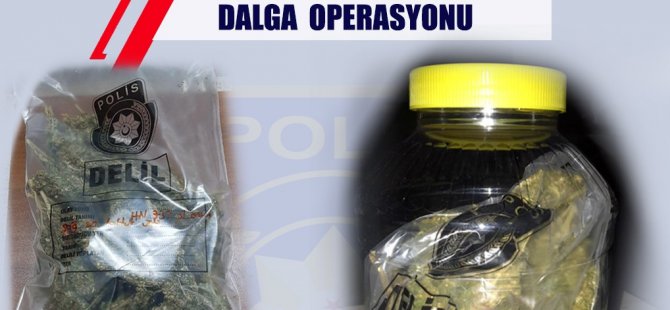 Polisten Mağusa'da  "dalga operasyonu"