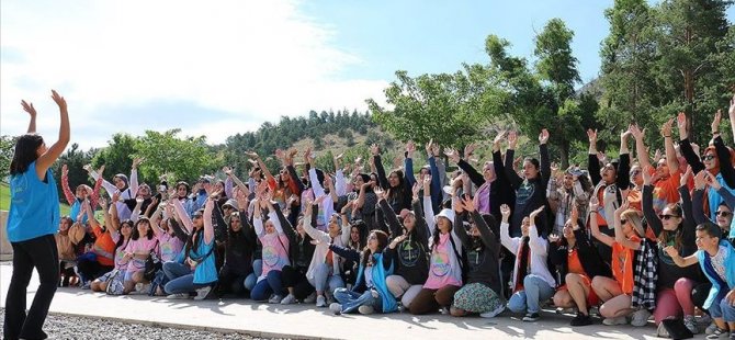 KKTC'li gençler, kamplarda yeni dostluklar kuruyor!